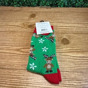 New Maker's Holiday Moose Red And Green Adult Christmas Socks Great Gift